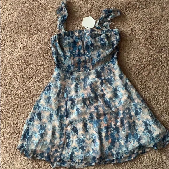 Weekend Getaway Dress - Picture 2 of 2